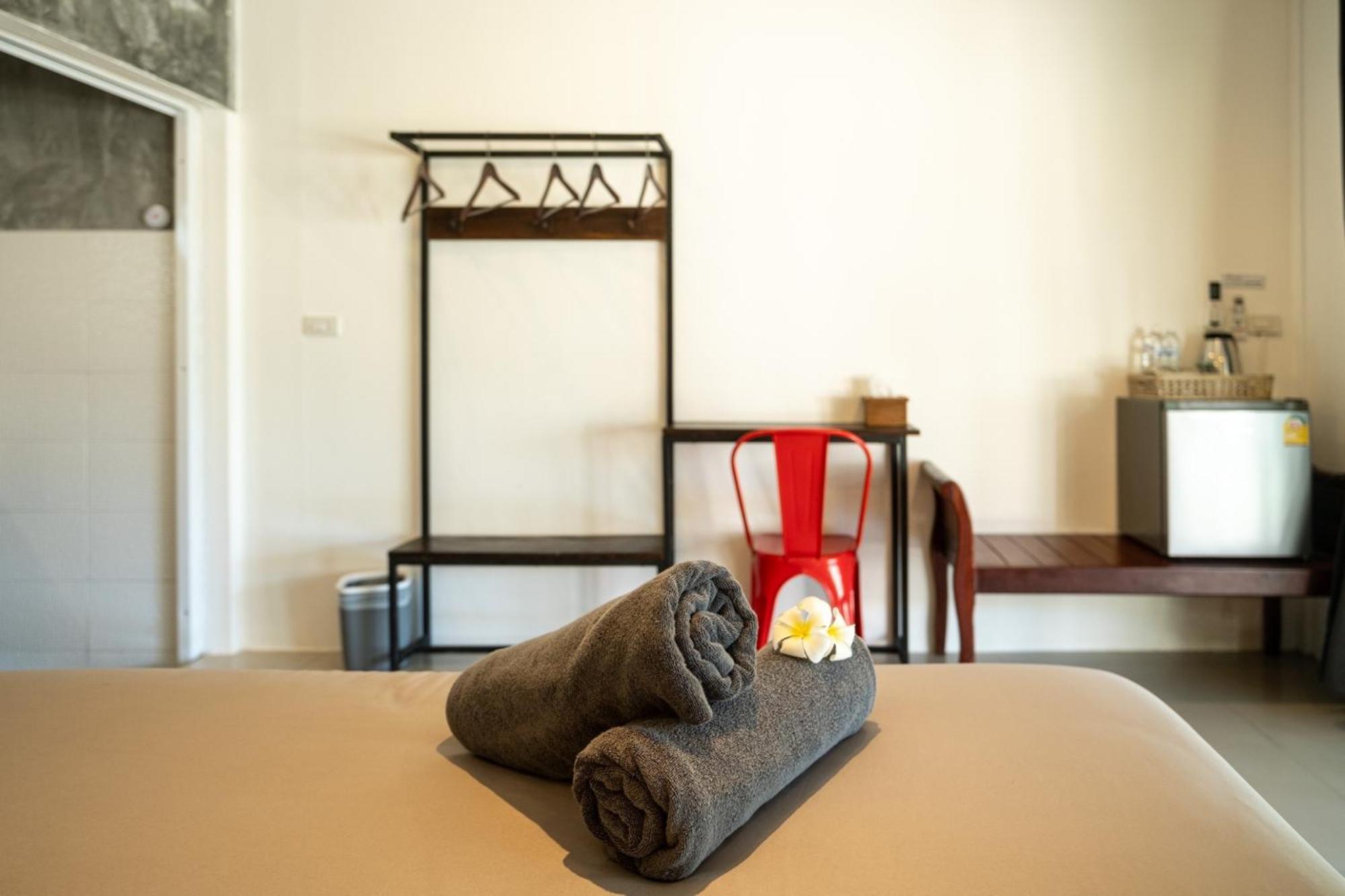 All At Sea Beach Resort Ban Tai Exterior foto