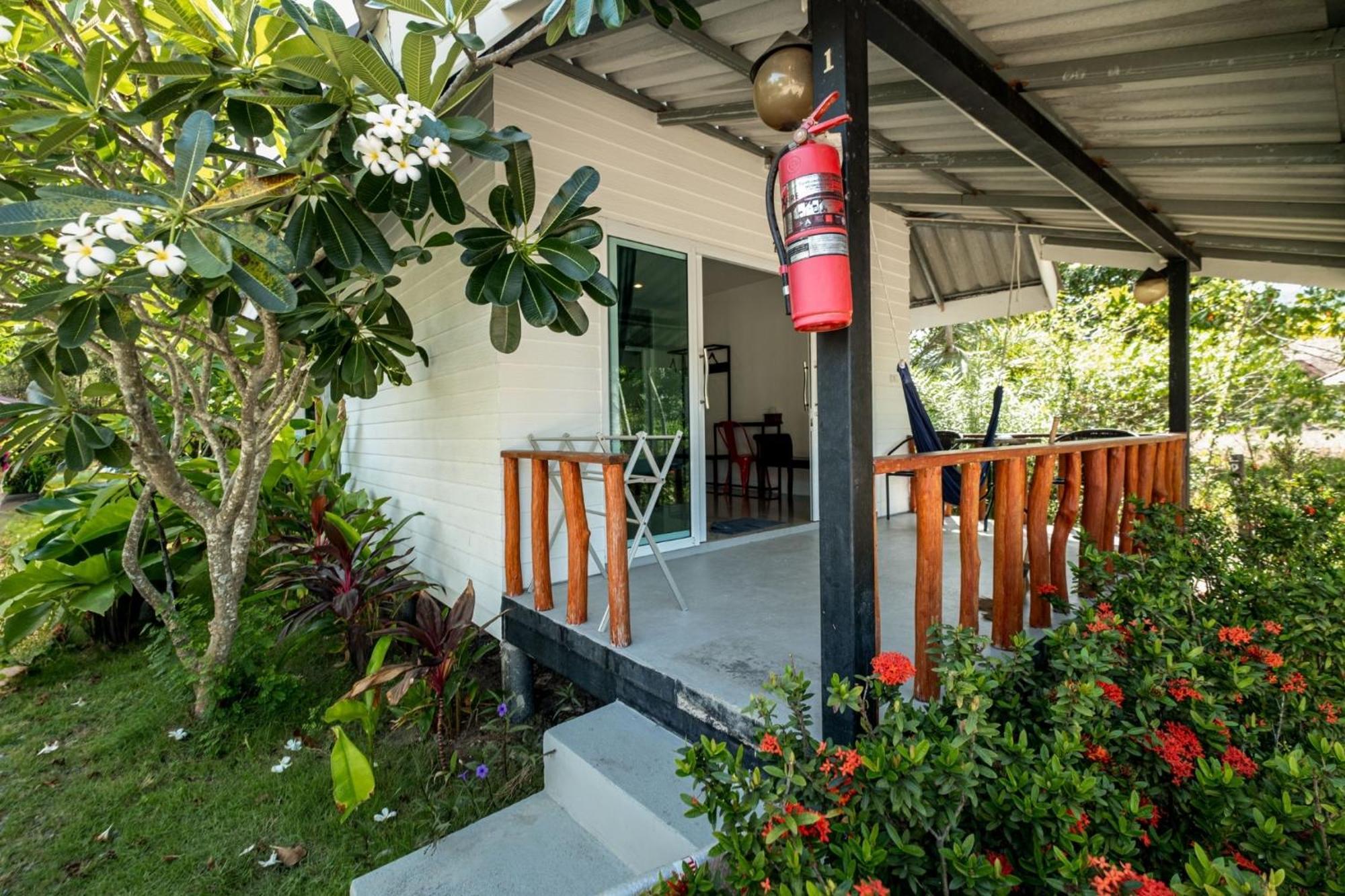 All At Sea Beach Resort Ban Tai Exterior foto